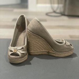 Tory Burch Jackie 110mm Wedge Espadrille-Metallic